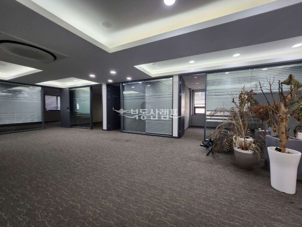 서울 강남구 대치동 삼성역 3분 AAA급 룸5 주차2 냉난방기 완료된 사무실 월세 매물번호 14917 사진 6