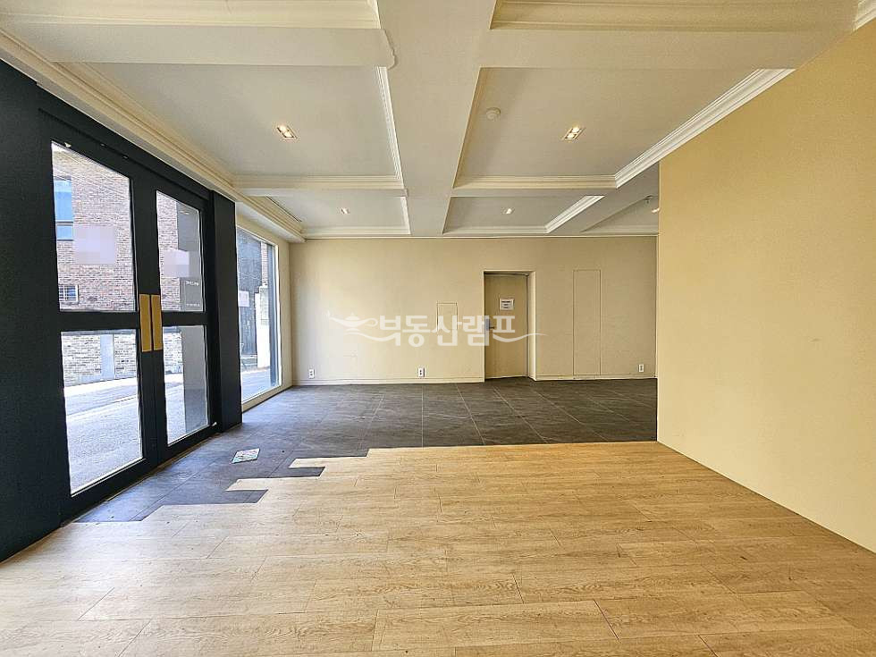 서울 강남구 논현동 학동역 1층 쇼룸 인테리어 매장 사무실 월세 매물번호 15126 사진 7