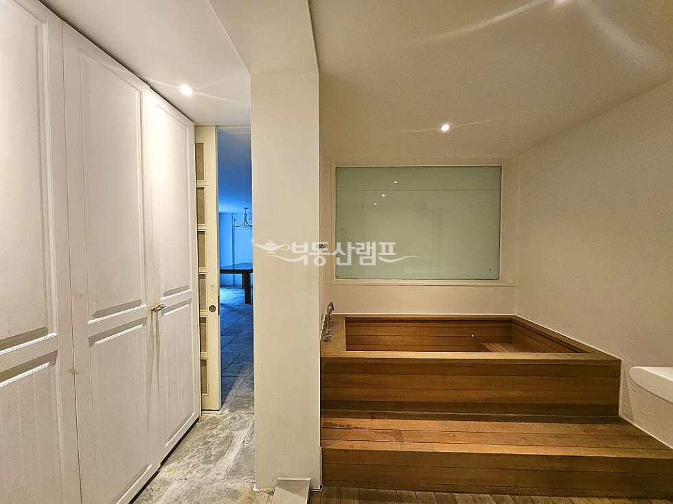 서울 종로구 화동 북촌한옥마을 인테리어A 사옥 통임대 월세 매물번호 15152 사진 3