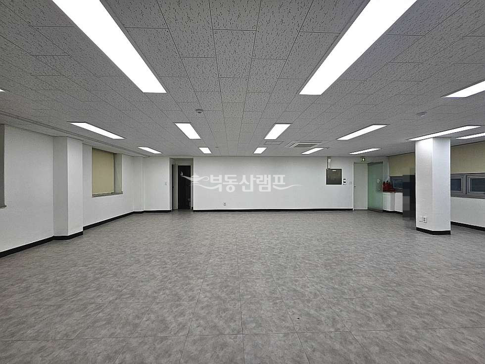 서울 강남구 역삼동 강남역 도보3분 가성비 A급 깔끔한 사무실 월세 매물번호 15182 사진 6