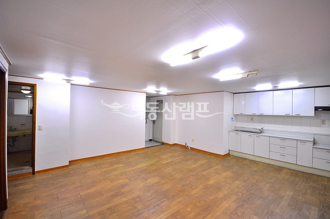 서울 강남구 논현동 주거 업무 동시에 가능한 주택형 사무실 월세 매물번호 10400 사진 3