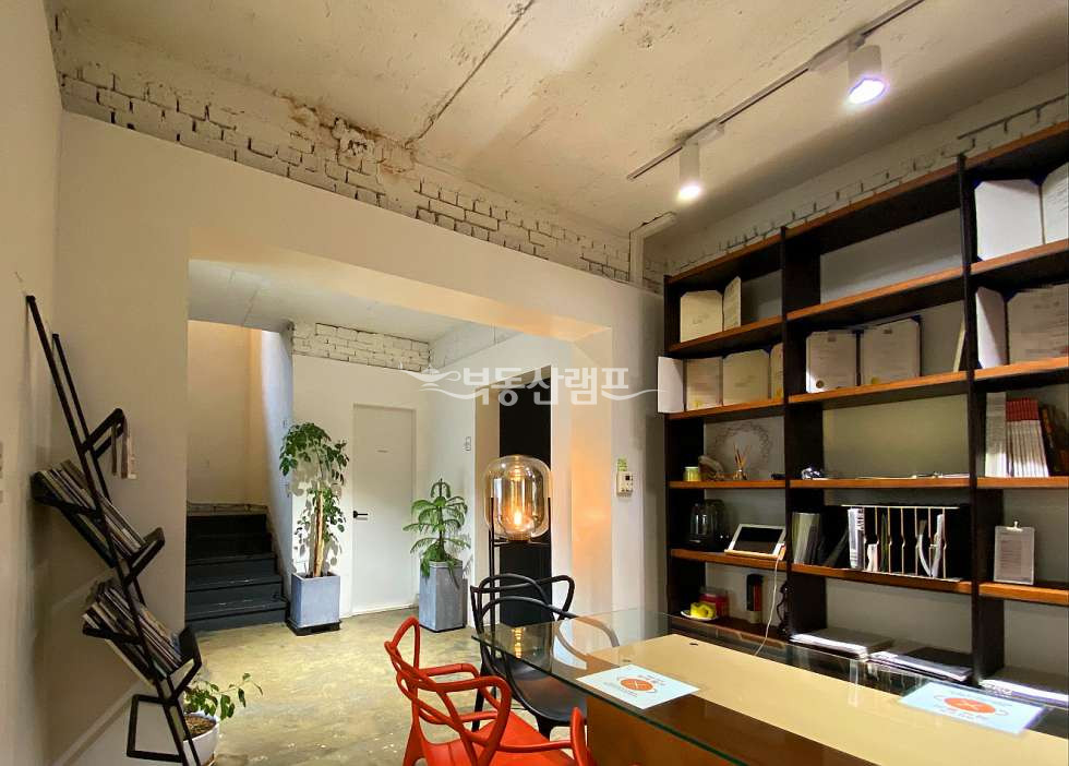 서울 강남구 삼성동 삼성동 조용한주택가 인테리어잘된 통임대사옥 월세 매물번호 10448 사진 2