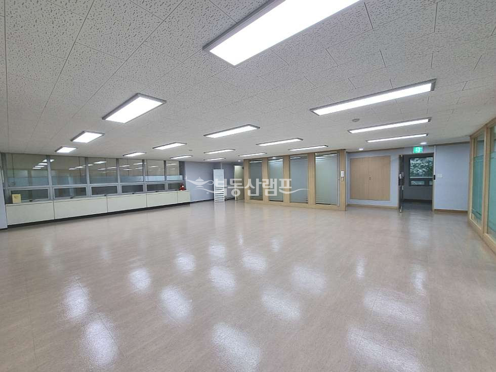 서울 강남구 역삼동 역삼역 룸2,탕비실 에이스 급 사무실 월세 매물번호 10471 사진 1