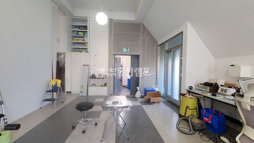 서울 강남구 논현동 강남구청역인근 AAA급인테리어 루프탑12P 사무실 월세 매물번호 10509 사진 2
