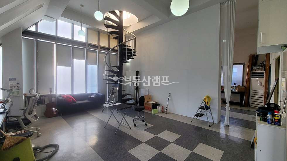 서울 강남구 논현동 강남구청역인근 AAA급인테리어 루프탑12P 사무실 월세 매물번호 10509 사진 9