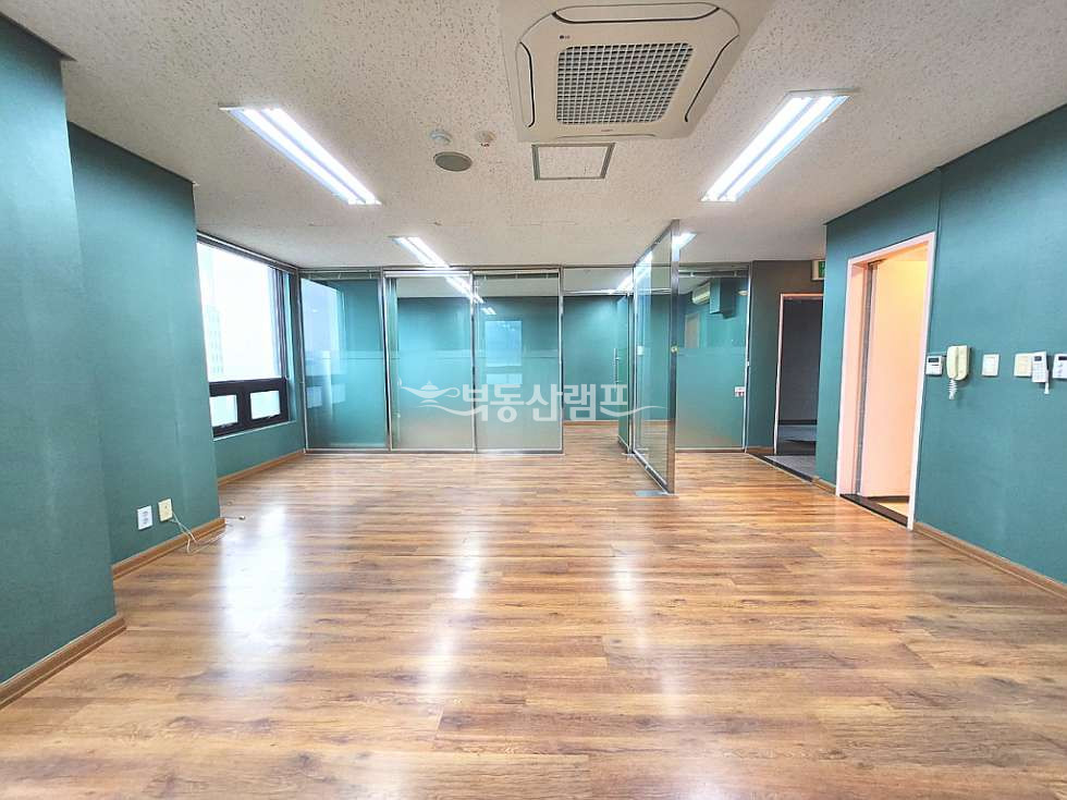 서울 강남구 청담동 청담 대로변 조망굿 깔끔한 업무공간 사무실 월세 매물번호 10532 사진 5