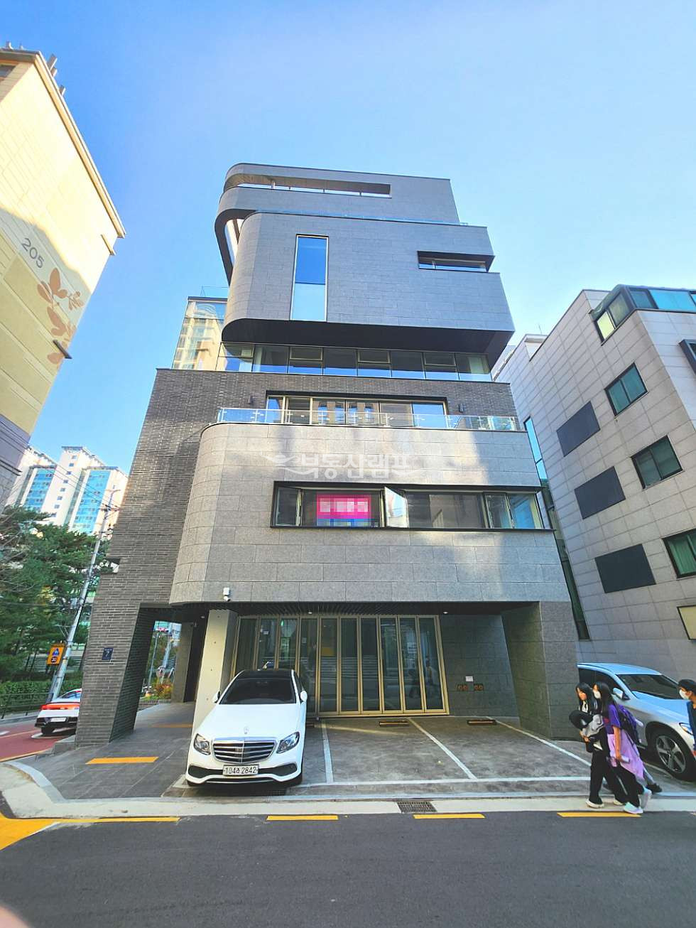 서울 강남구 삼성동 논현동 옥상정원 모던한 신축 통사옥 월세 매물번호 10542 사진 1