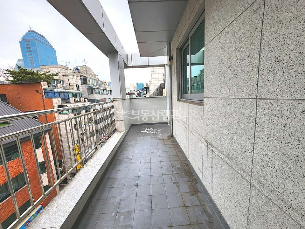 서울 강남구 역삼동 역삼동 멋진테라스 내부 깔끔한 인테리어 사무실 월세 매물번호 10579 사진 8